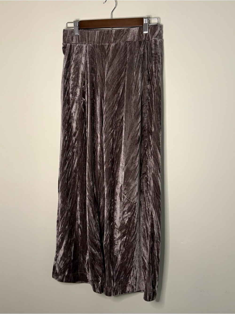 A new day women’s XS Silky purple lounge Pants Velvet Quiet Luxury Wide Leg